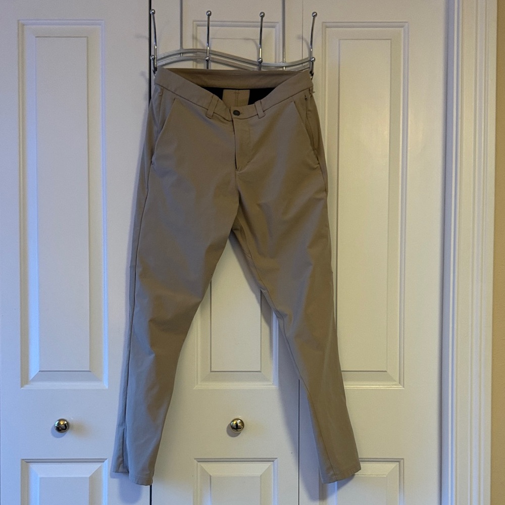 Lululemon Athletica Men's ABC casual slim fit